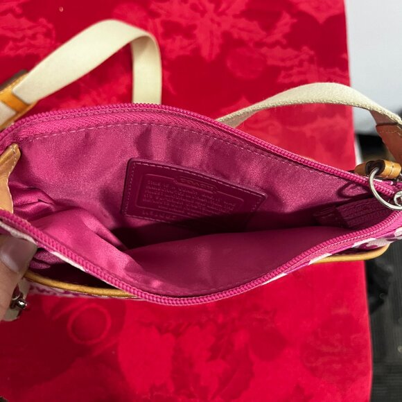 Coach No. J0826-42420 Pink Crossbody - Picture 5 of 8